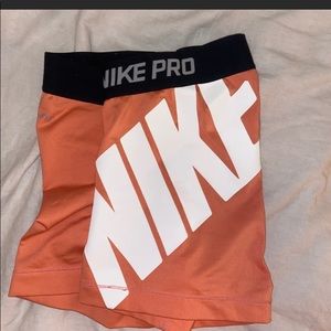 Peach Nike Pro!! Bold!